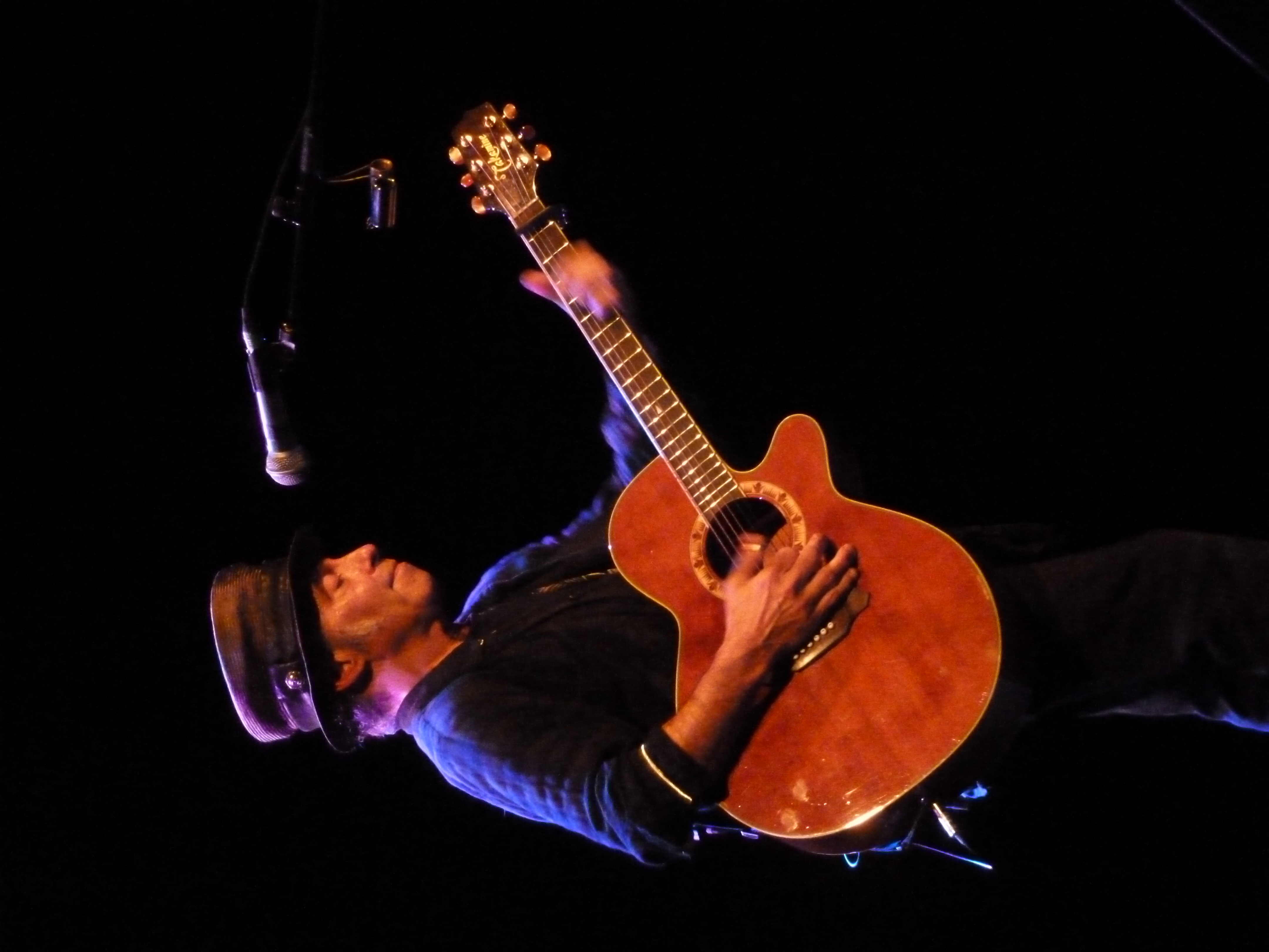 NilsLofgren2015-11-02VicarStreetDublinIreland (10).JPG